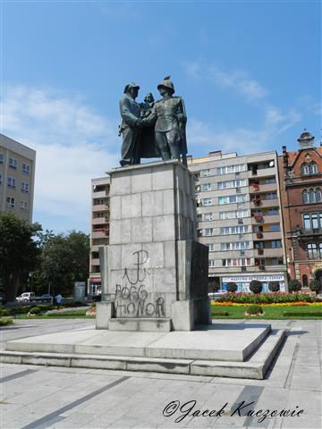 Pomniki województwa dolnośląskiego - pozostałe pomniki. Pomnik Wdzięczności Armii Radzieckiej. Legnica
